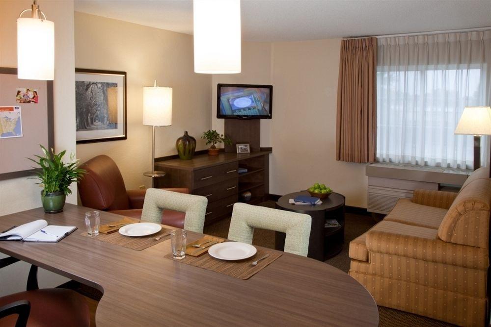 Candlewood Suites Sidney By Ihg Ngoại thất bức ảnh