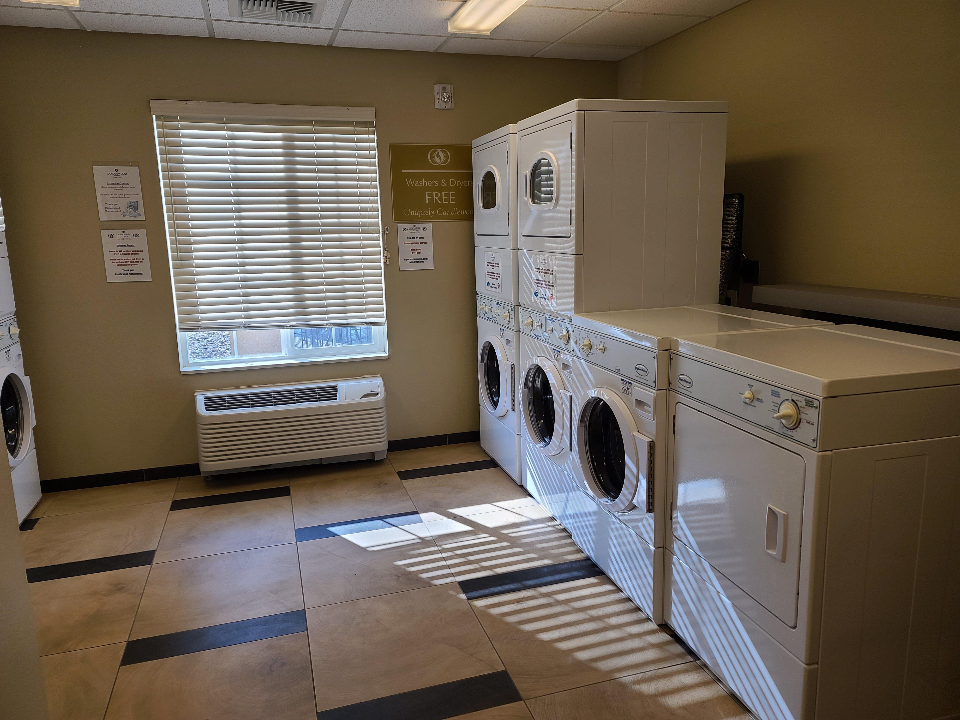 Candlewood Suites Sidney By Ihg Ngoại thất bức ảnh