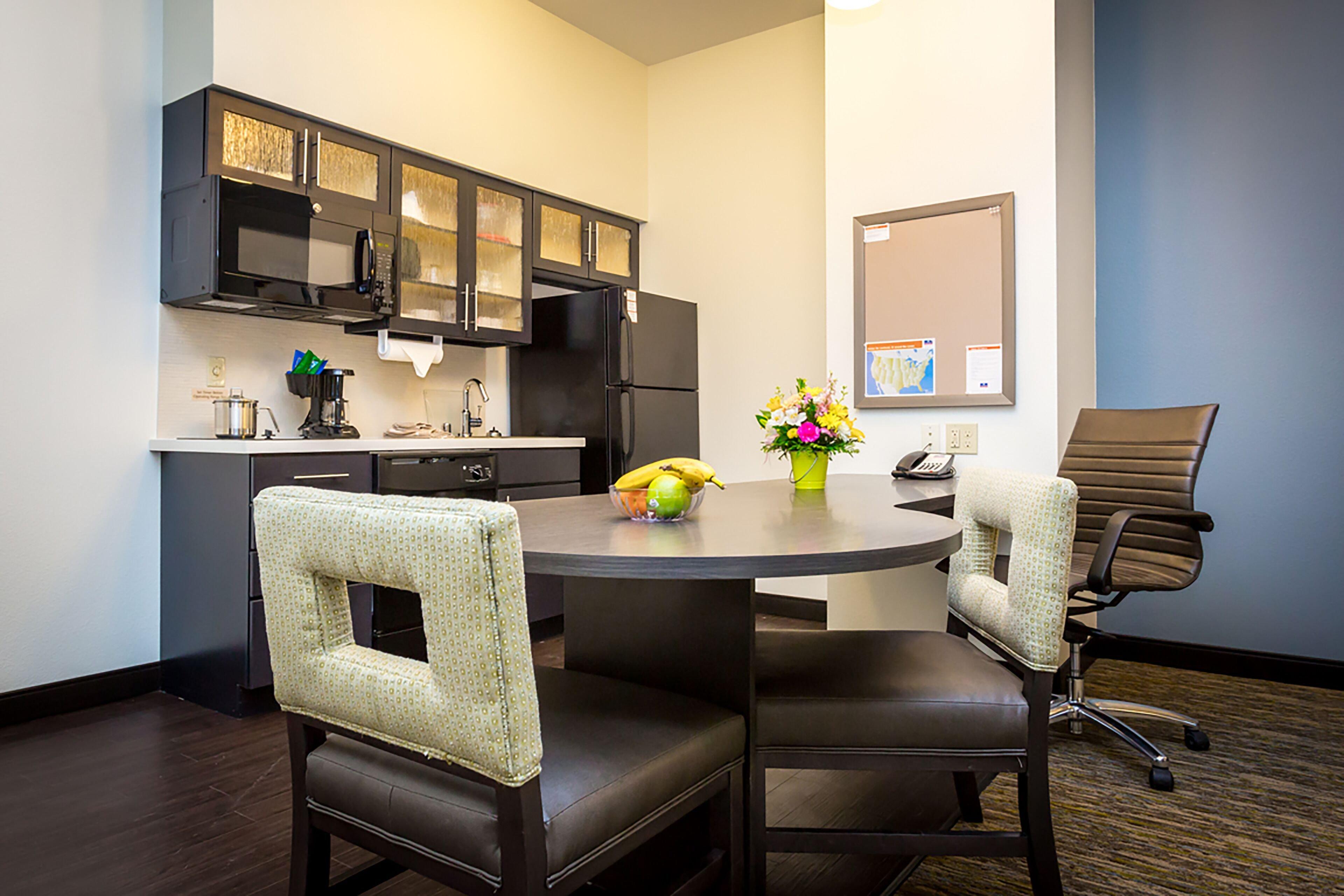 Candlewood Suites Sidney By Ihg Ngoại thất bức ảnh